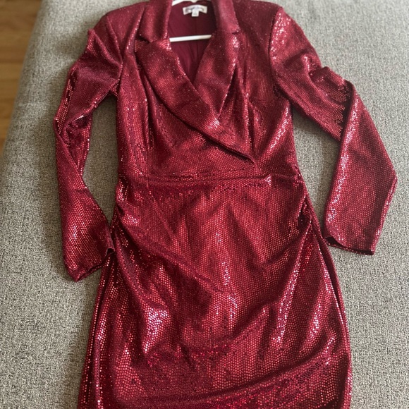 Red sequin dress - NWOT , really pretty and comfy. Comes above the knee - Picture 2 of 5